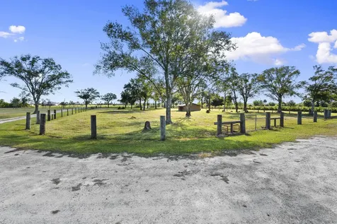 4044 Johnston Road Fort Pierce FL 34951
