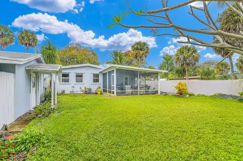 3203 Palm Drive Delray Beach FL 33483