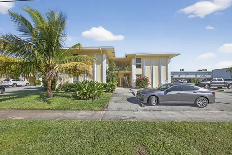 727 Hummingbird Way North Palm Beach FL 33408