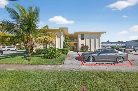 727 Hummingbird Way North Palm Beach FL 33408