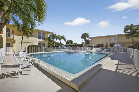 727 Hummingbird Way North Palm Beach FL 33408