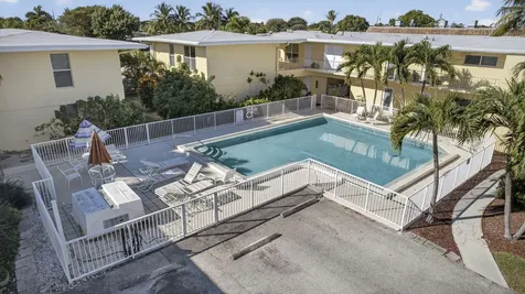 727 Hummingbird Way North Palm Beach FL 33408