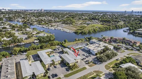 727 Hummingbird Way North Palm Beach FL 33408