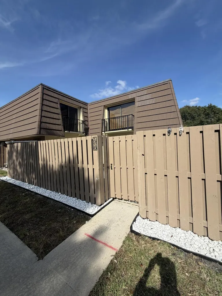 1210 12th Court Court Palm Beach Gardens FL 33410