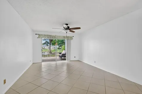 8747 Warwick Drive Boca Raton FL 33433