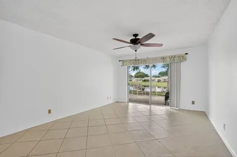 8747 Warwick Drive Boca Raton FL 33433