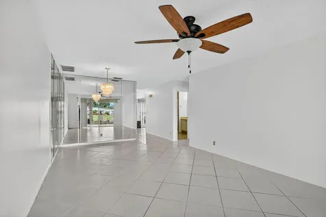 8747 Warwick Drive Boca Raton FL 33433