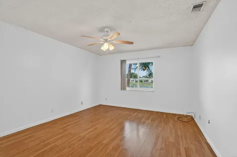 8747 Warwick Drive Boca Raton FL 33433