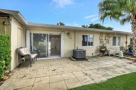 8747 Warwick Drive Boca Raton FL 33433
