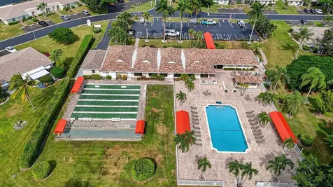 8747 Warwick Drive Boca Raton FL 33433