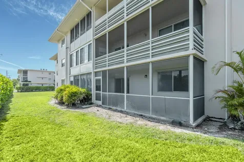 2647 Garden Drive Lake Worth FL 33461