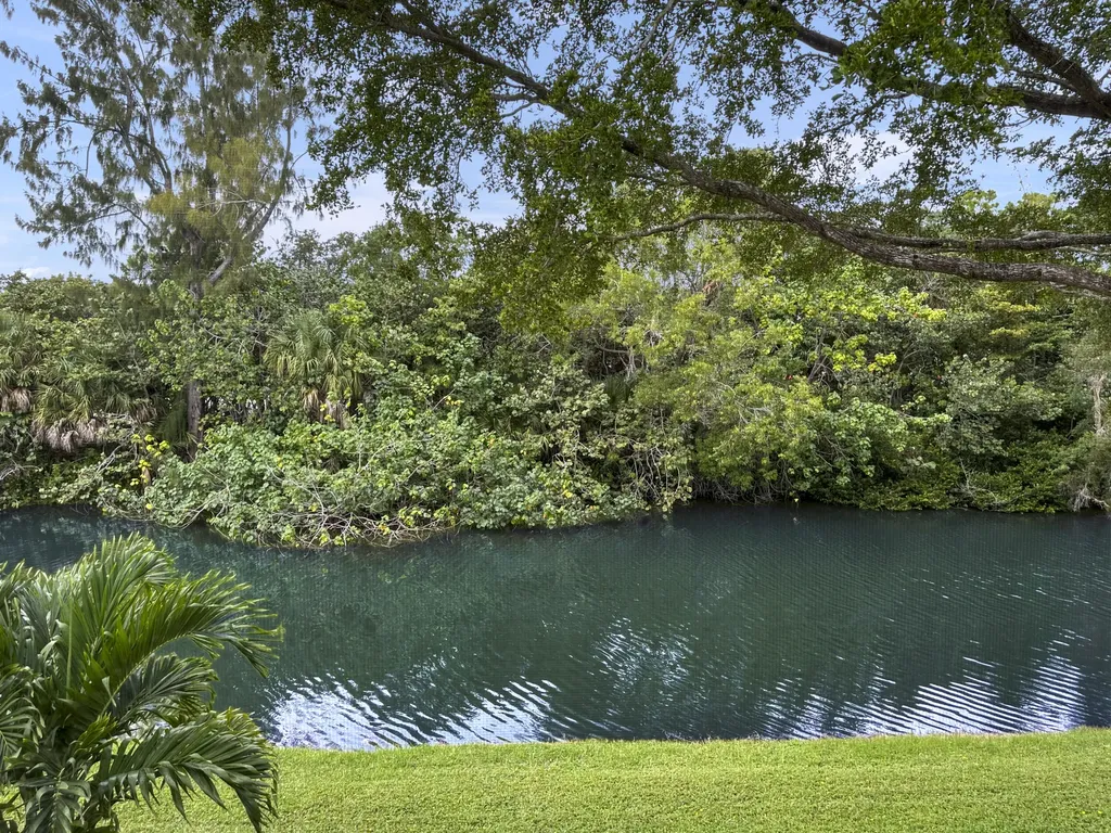 47 Camden B West Palm Beach FL 33417
