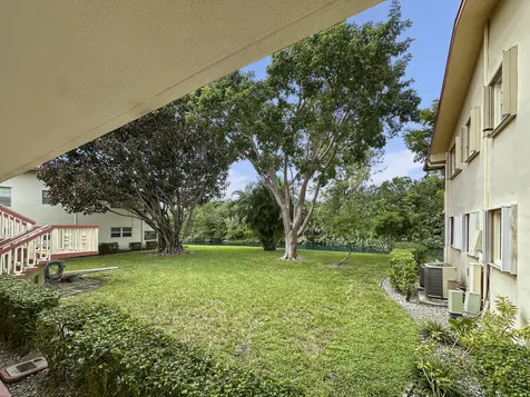 47 Camden B West Palm Beach FL 33417