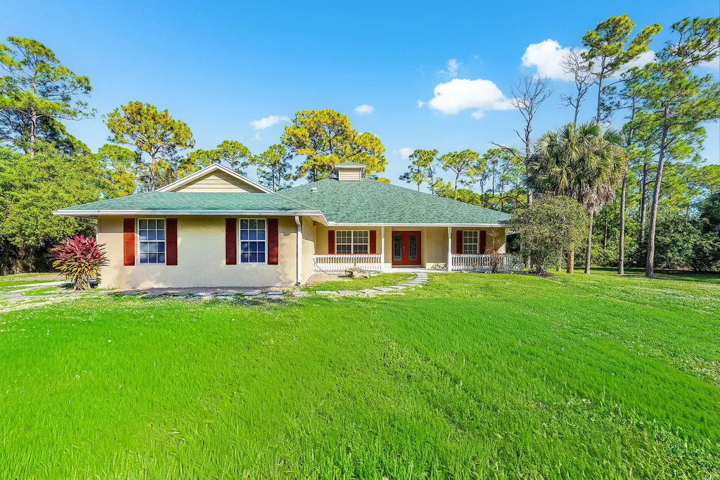 17109 Murcott Boulevard Loxahatchee FL 33470