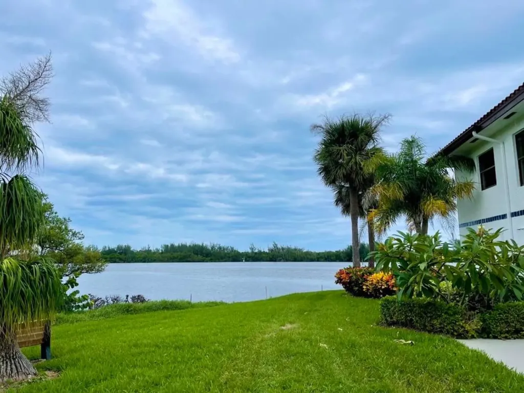 6142 SE Landing Way Stuart FL 34997