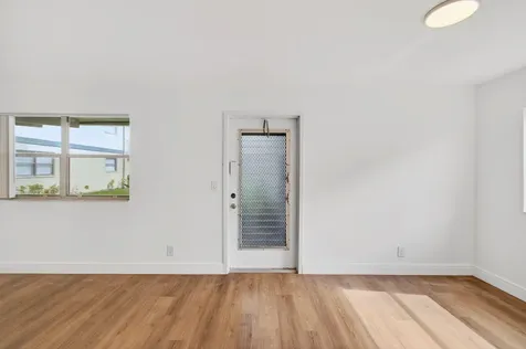 117 Brittany C Delray Beach FL 33446