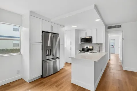 117 Brittany C Delray Beach FL 33446