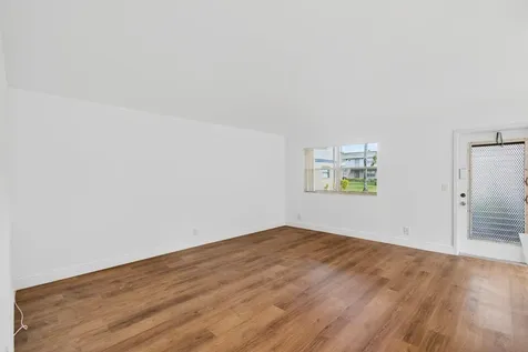 117 Brittany C Delray Beach FL 33446