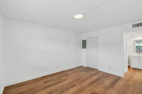 117 Brittany C Delray Beach FL 33446