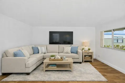 117 Brittany C Delray Beach FL 33446