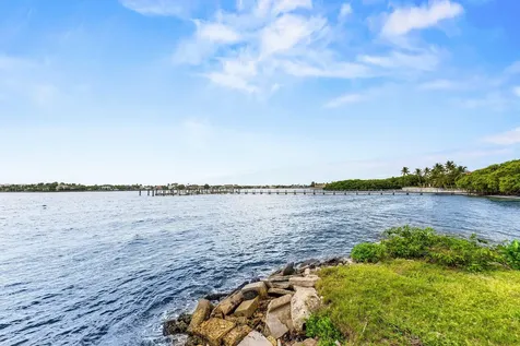 1810 New Palm Way Boynton Beach FL 33435