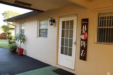 521 Sandpiper Circle Delray Beach FL 33445