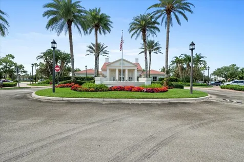 12842 Sw Lake Fern Circle Port Saint Lucie FL 34987