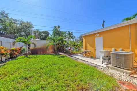 7050 Raleigh Street Hollywood FL 33024