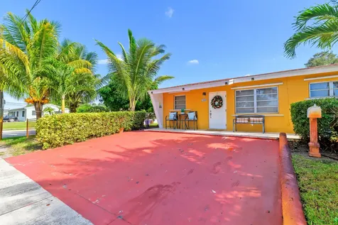 7050 Raleigh Street Hollywood FL 33024