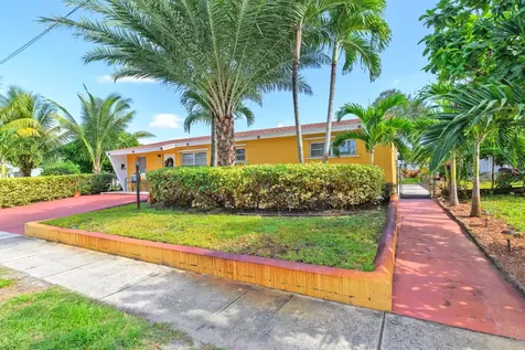 7050 Raleigh Street Hollywood FL 33024