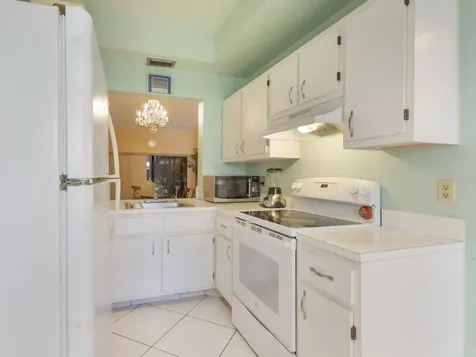 3928 Vine Trail Lake Worth FL 33467