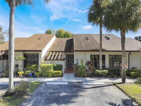 3928 Vine Trail Lake Worth FL 33467