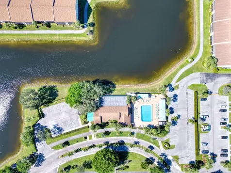3928 Vine Trail Lake Worth FL 33467