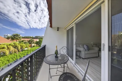 5555 N Ocean Boulevard Lauderdale By The Sea FL 33308