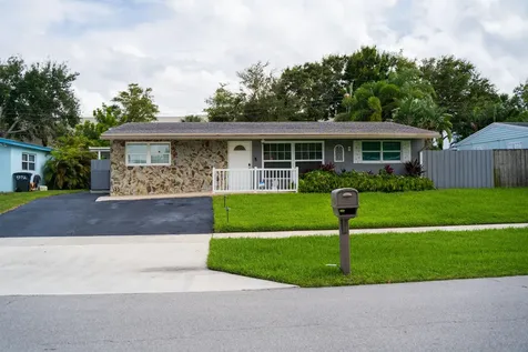 4386 Bamboo Drive Palm Beach Gardens FL 33410
