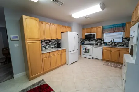 4386 Bamboo Drive Palm Beach Gardens FL 33410