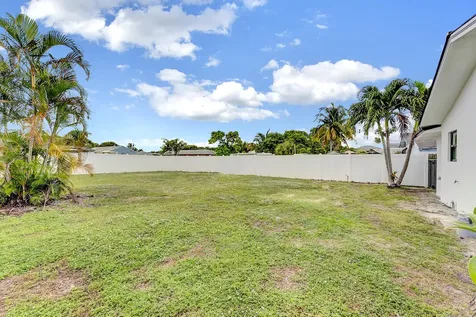 320 NW 3rd Avenue Delray Beach FL 33444