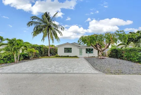 320 NW 3rd Avenue Delray Beach FL 33444