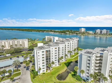 19800 Sandpointe Bay Drive Tequesta FL 33469