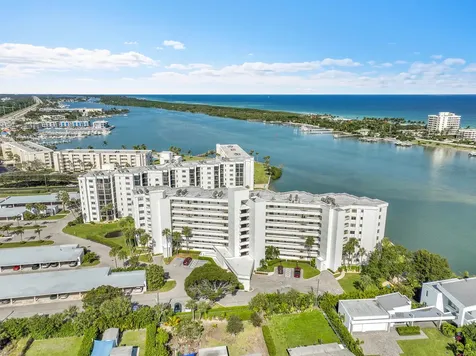 19800 Sandpointe Bay Drive Tequesta FL 33469