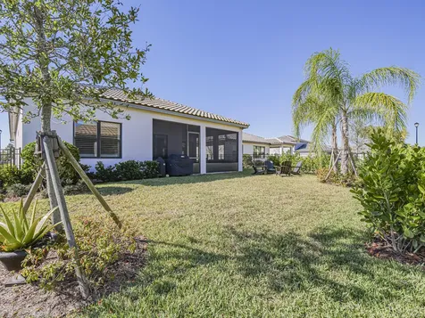 781 Se Courances Drive Port Saint Lucie FL 34984