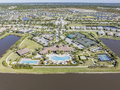 781 Se Courances Drive Port Saint Lucie FL 34984
