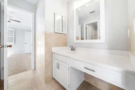 8 Windsor Lane Palm Beach Gardens FL 33418