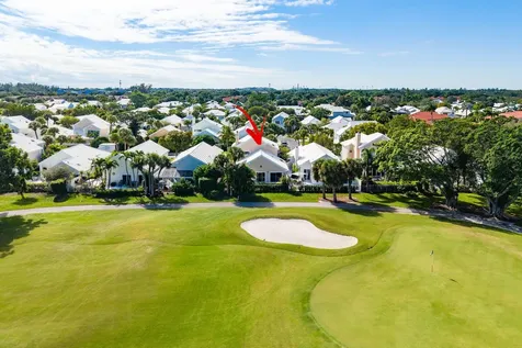 8 Windsor Lane Palm Beach Gardens FL 33418