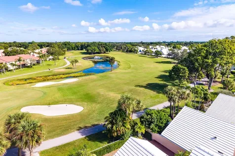 8 Windsor Lane Palm Beach Gardens FL 33418