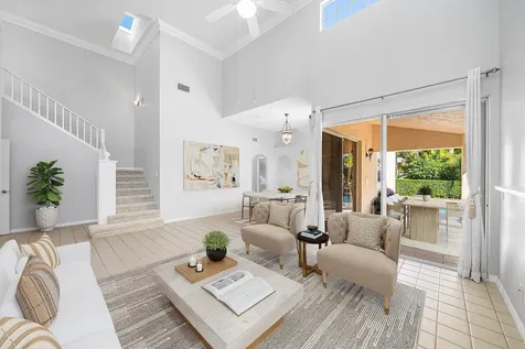 8 Windsor Lane Palm Beach Gardens FL 33418