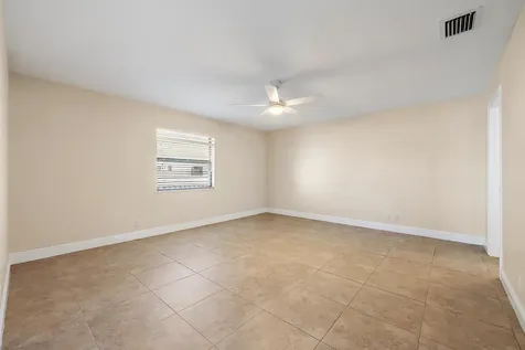 135 Shore Court North Palm Beach FL 33408