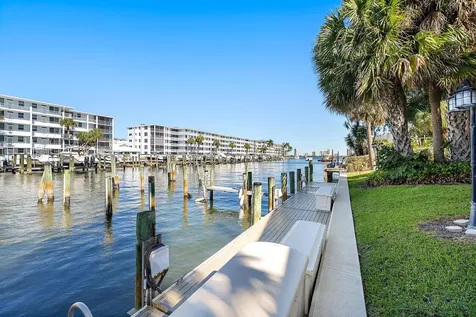 135 Shore Court North Palm Beach FL 33408