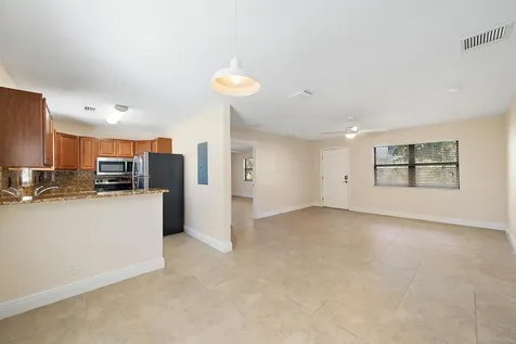 135 Shore Court North Palm Beach FL 33408