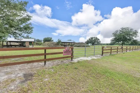 32801 Us Highway 441 Okeechobee FL 34972